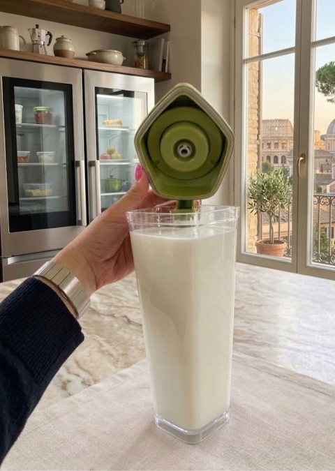 Pojemnik Próżniowy Dzbanek 1L z Pompką na Żywność Sok Zupy Mleko beWell